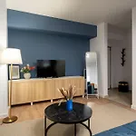 Spacious 509 아파트